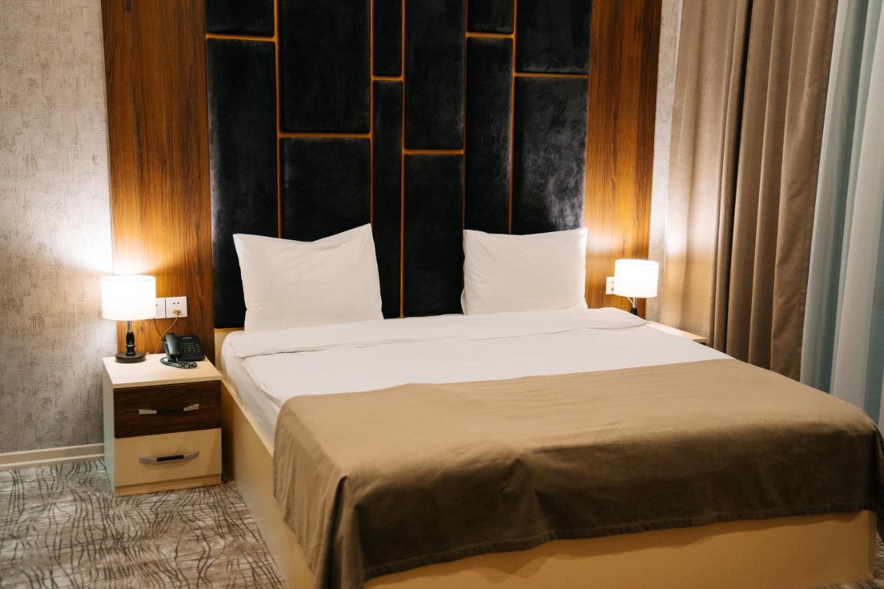 The Clocktower Hotel Baku Exterior photo