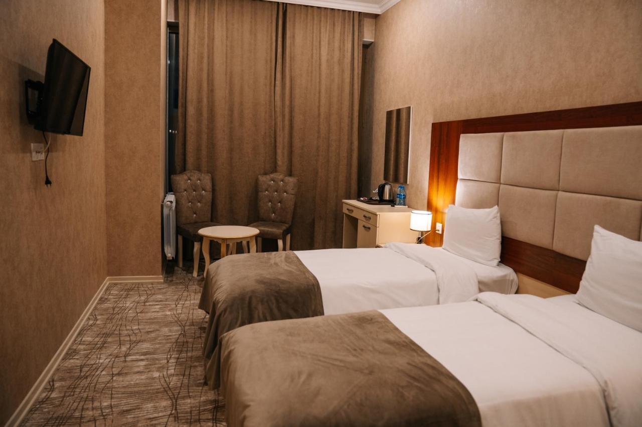 The Clocktower Hotel Baku Exterior photo