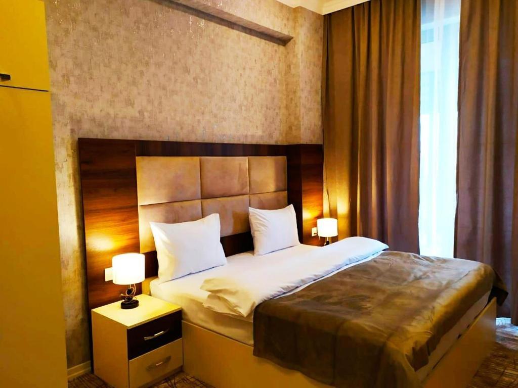 The Clocktower Hotel Baku Exterior photo